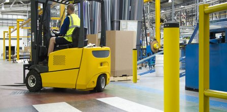 Biztonság és védelem rendszerben Biztonság és védelem rendszerben