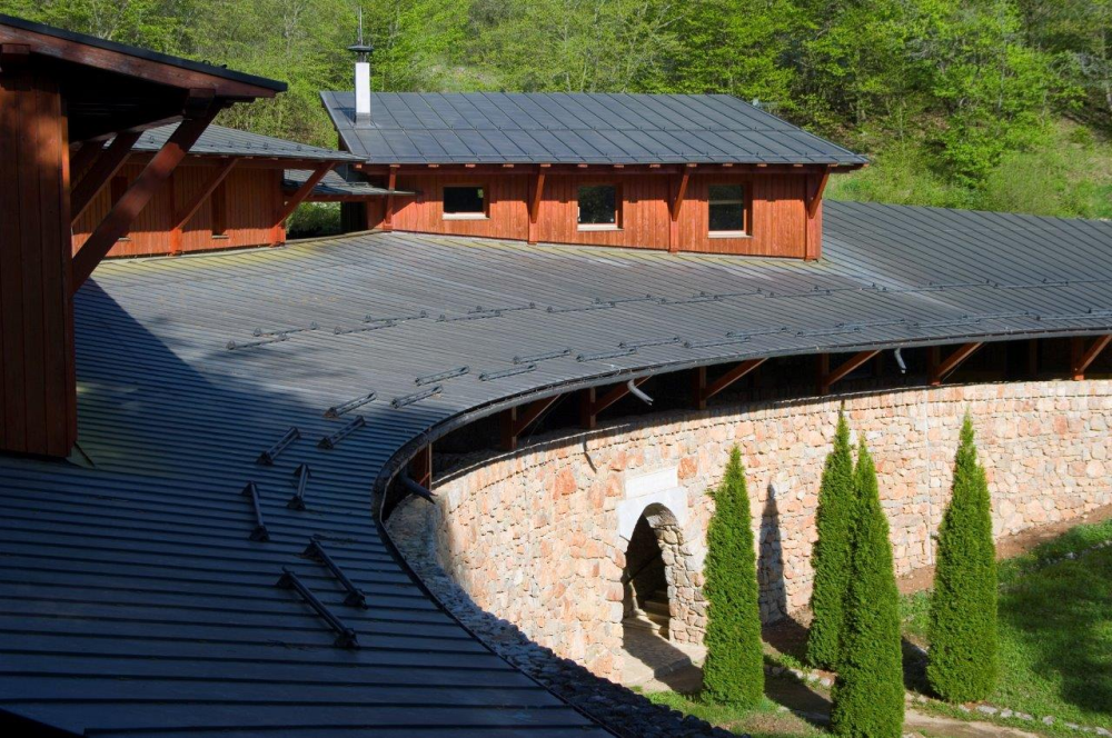 Tízéves az Aggteleki Nemzeti Park Vörös-tói Látogatóközpontja Tízéves az Aggteleki Nemzeti Park Vörös-tói Látogatóközpontja