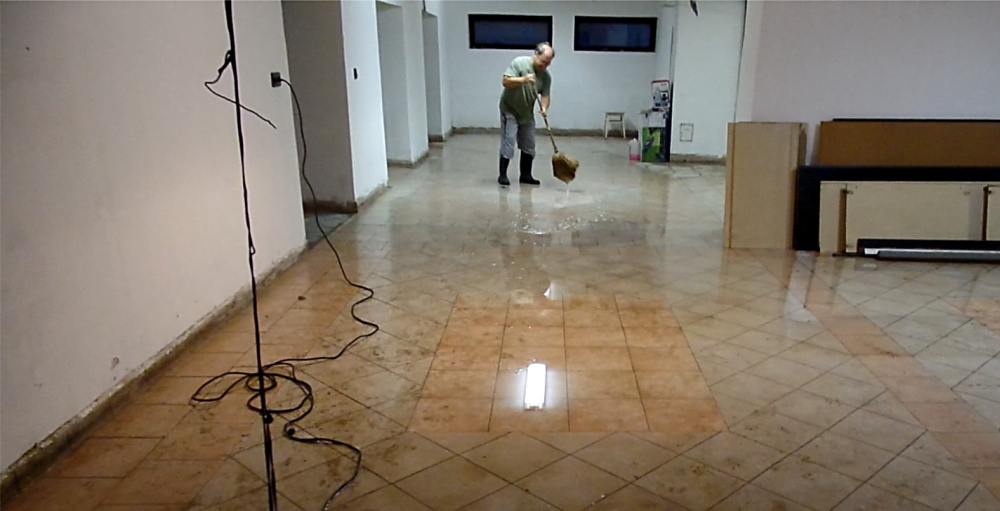 Kút a ház alatt Kút a ház alatt