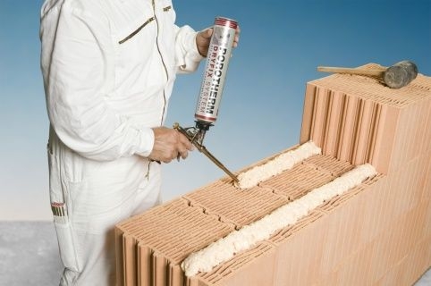 Egyszerűbb a falazás az új technológiával Egyszerűbb a falazás az új technológiával