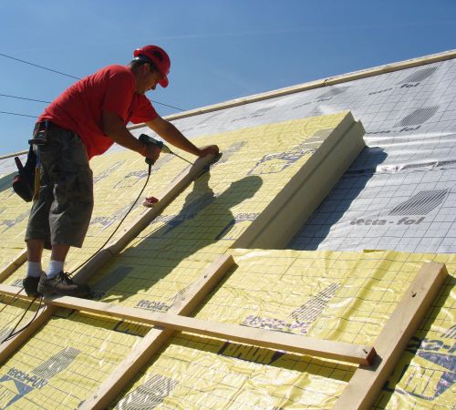 Poliuretán keményhab hőszigetelés lépcsős és csaphornyos kialakítással Poliuretán keményhab hőszigetelés lépcsős és csaphornyos kialakítással