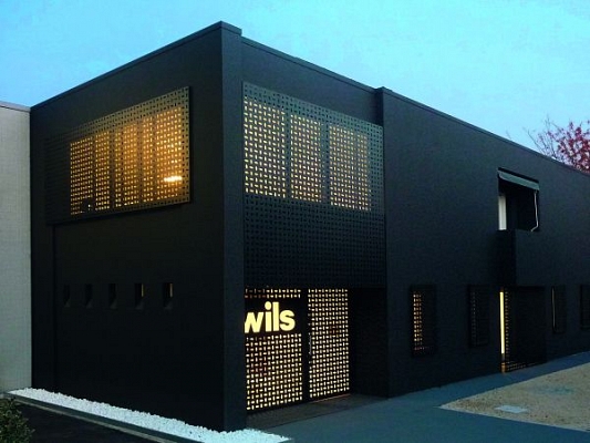 Árnyékol, véd, és különleges hangulatot teremt Árnyékol, véd, és különleges hangulatot teremt