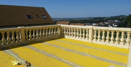 Vízszigetelés, rétegelválasztás és vízelvezetés egyben Vízszigetelés, rétegelválasztás és vízelvezetés egyben