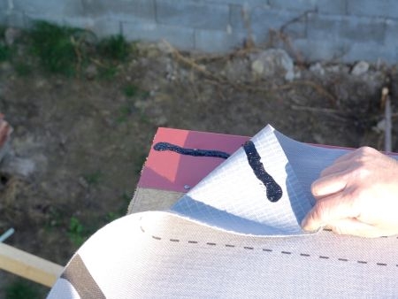 Alacsony hajlásszögű tetők is fedhetők kerámiacseréppel Alacsony hajlásszögű tetők is fedhetők kerámiacseréppel