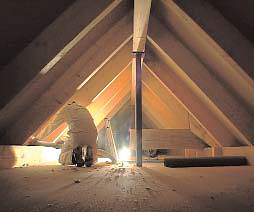 Passzívház is készíthető fújható cellulózszigeteléssel Passzívház is készíthető fújható cellulózszigeteléssel