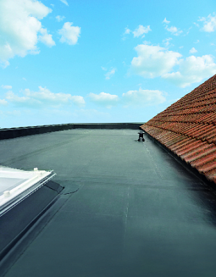 Egyedülálló vízszigetelő rendszer kisebb lapostetőkhöz