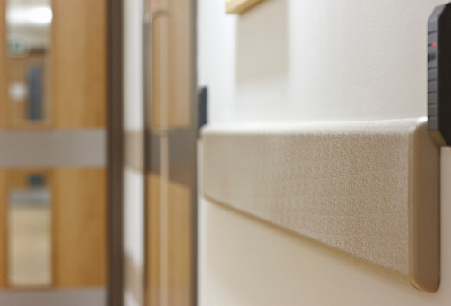 Esztétikus fal- és ütközésvédelmi termékrendszer