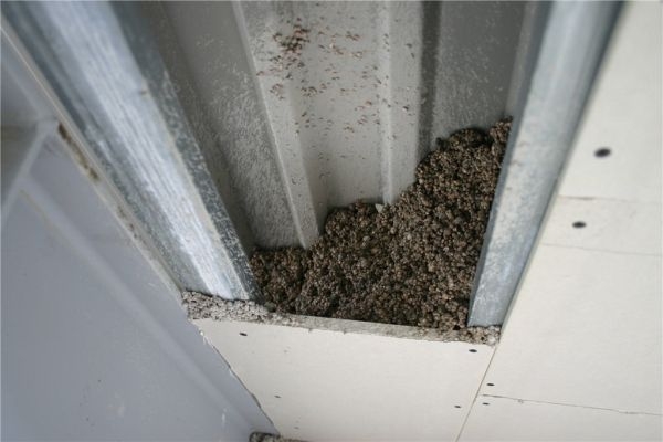 Burkolható, hőszigetelő aljzatbeton – újrahasznosított polisztirollal