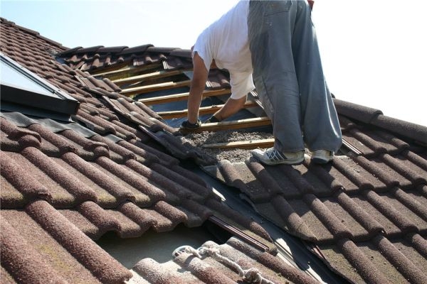 Burkolható, hőszigetelő aljzatbeton – újrahasznosított polisztirollal