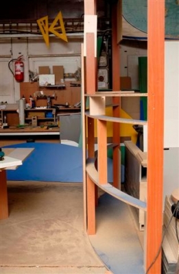 Önhordó íves felületek hajlítható lemezekből