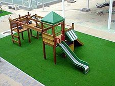 Rázkódáscsillapító szőnyeg műfüves sportpályákra