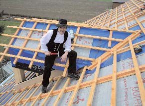 Poliuretán lemezek magas-, lapos- és kis hajlásszögű tetőkhöz