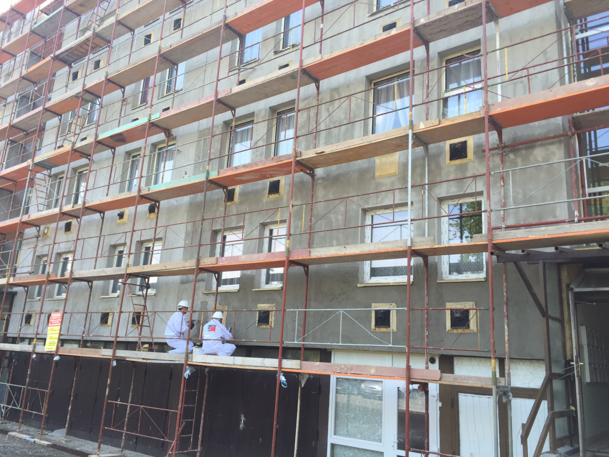 Homlokzati hőszigetelés meglévő hőszigetelő rendszerre