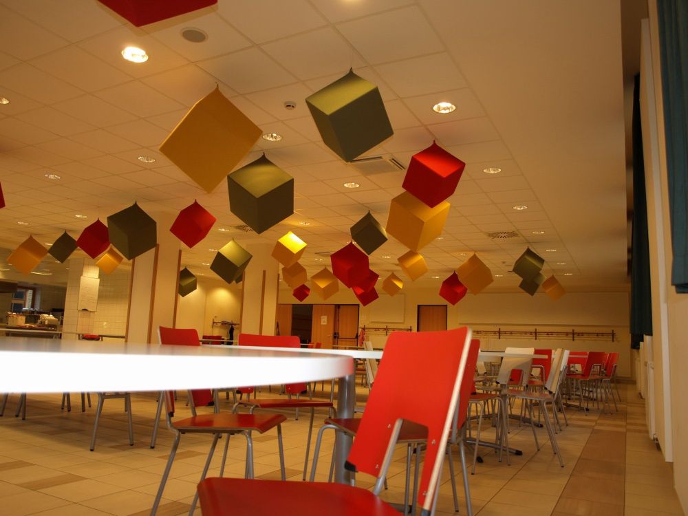 Hangelnyelő panelek, akusztikus testek és burkolatok