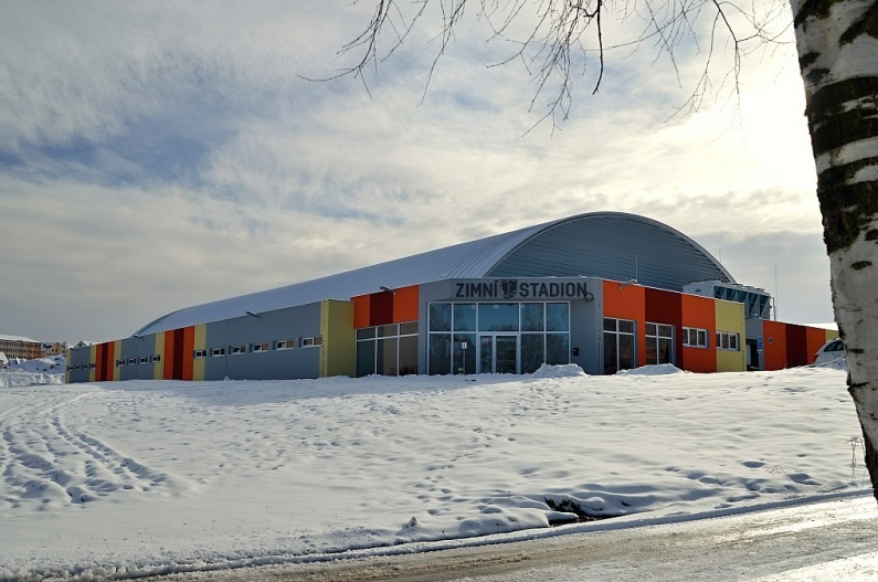 Egyedi és attraktív íves acélcsarnokok