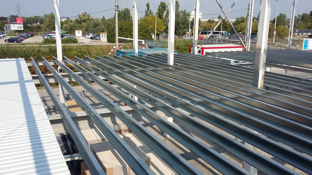 Vékony falú, hidegen hengerelt acélszelvények