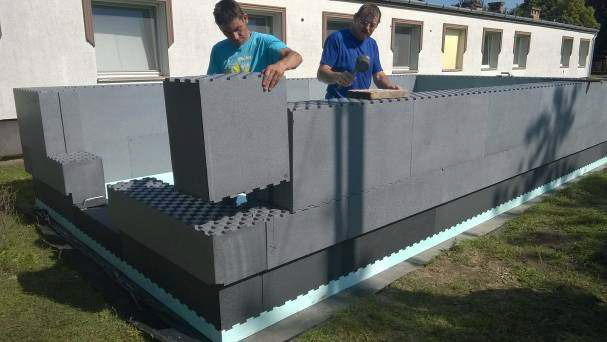 Egyszerűen kivitelezhető hőhídmentes épületburok