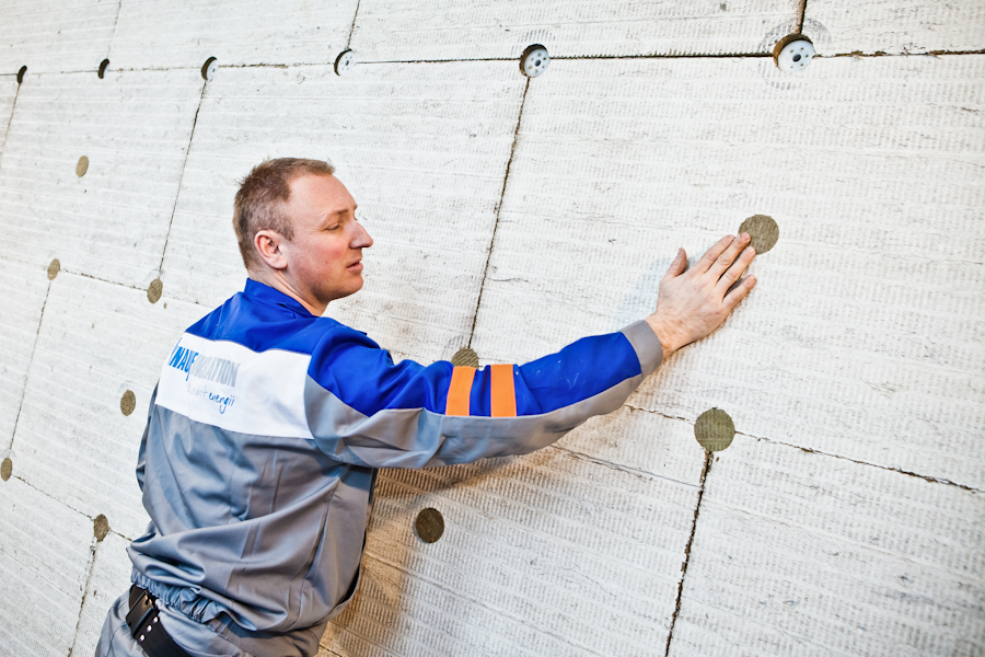 Már most érdemes a közel nulla energiafogyasztási szintre szigetelni