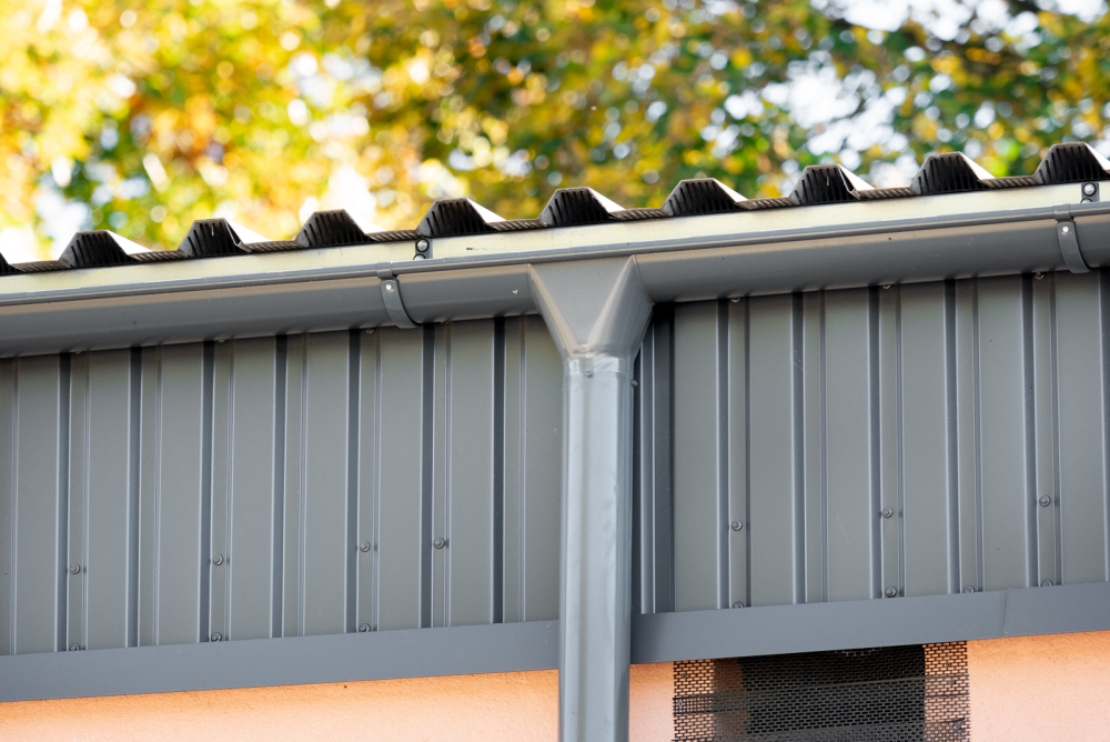 Swedsteel tetővel óvják az óvodát Mándokon