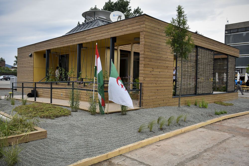 Július 29-ig várják a látogatókat a Solar Decathlon Europe 2019 diák versenyzői által tervezett lakóház- prototípusok Szentendrén Július 29-ig várják a látogatókat a Solar Decathlon Europe 2019 diák versenyzői által tervezett lakóház- prototípusok Szentendrén