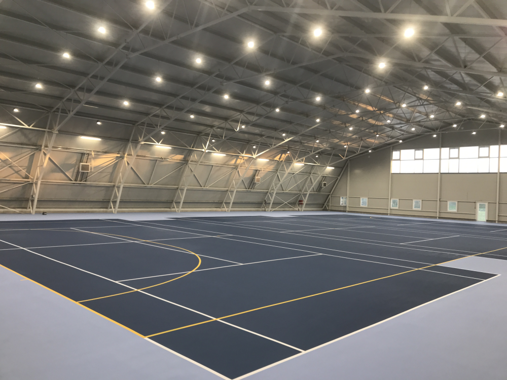 Közösségi terek és profi sportpályák bevonata