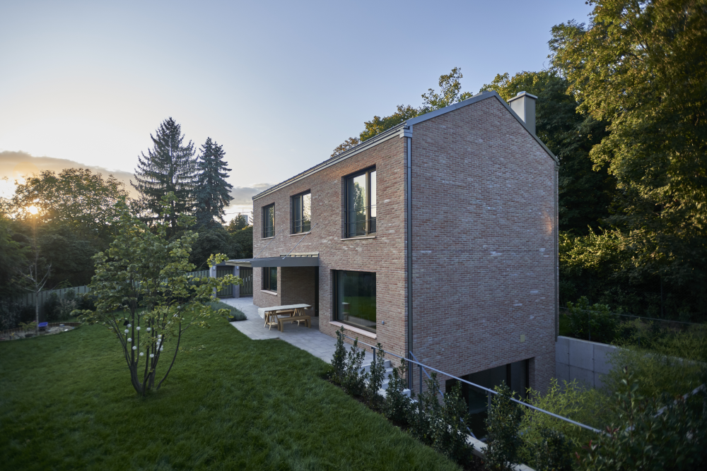 Gondosan komponált terek a házon kívül és belül