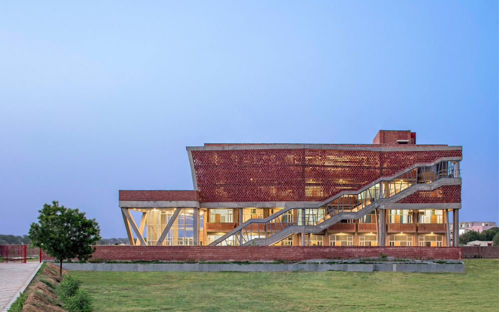 Ötven ház maradt versenyben a világ legszebb téglaépülete címért