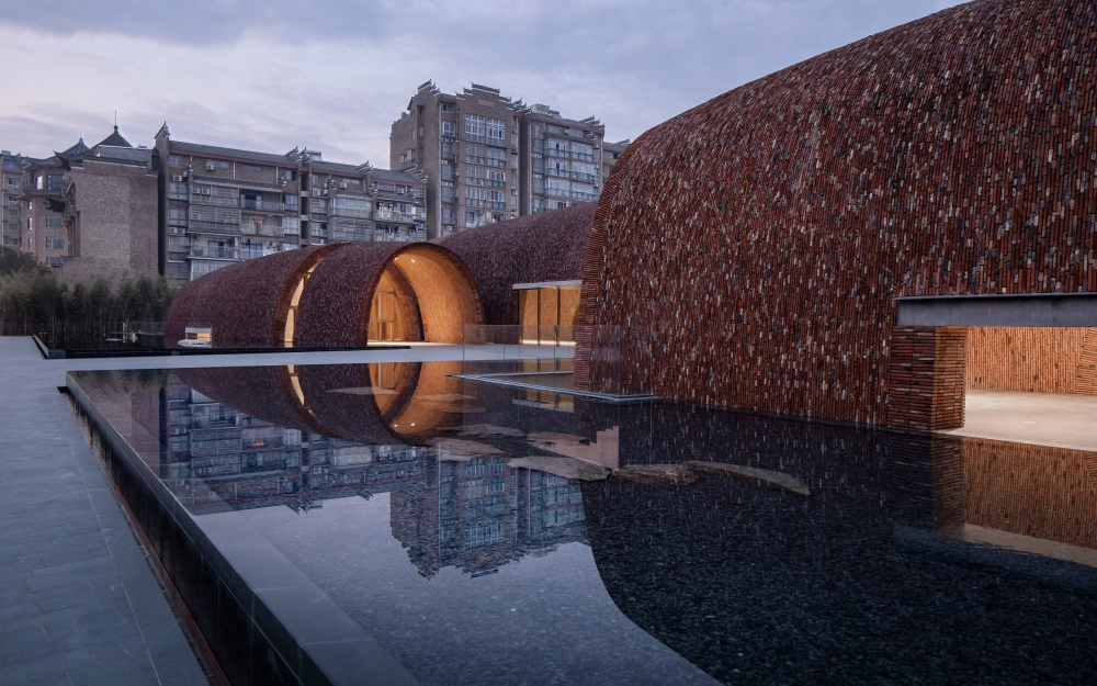 Ötven ház maradt versenyben a világ legszebb téglaépülete címért