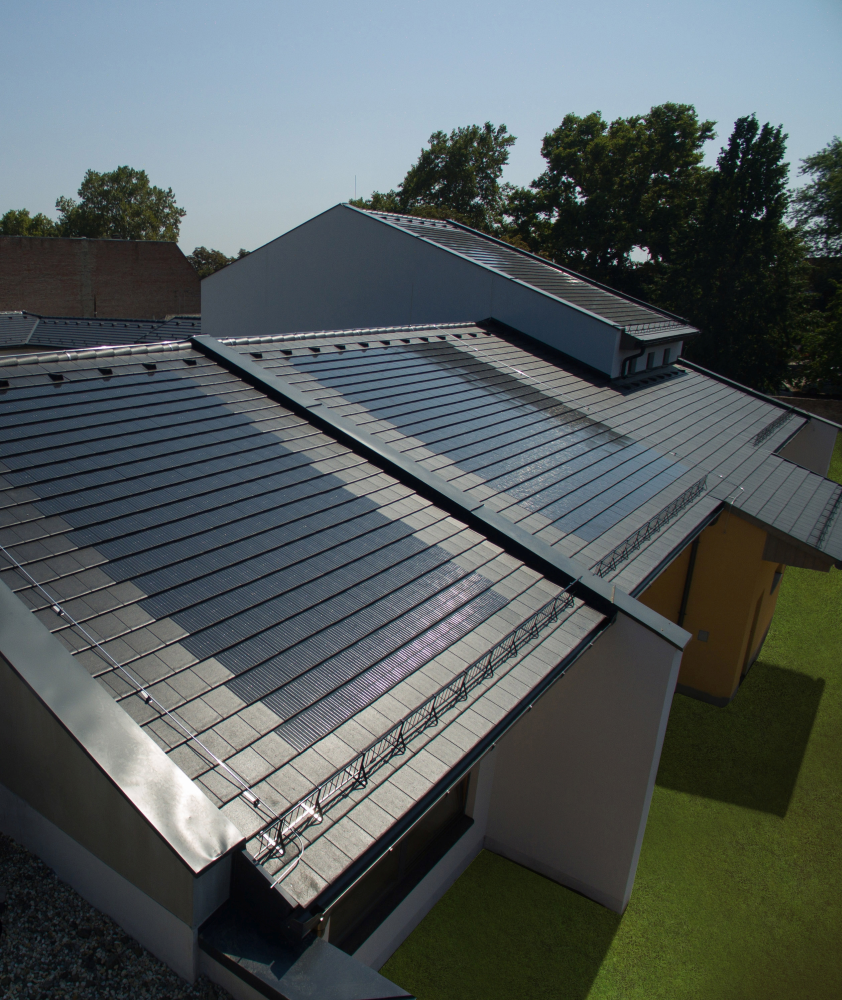 Zöldenergia-termelés napelemes tetőcseréppel