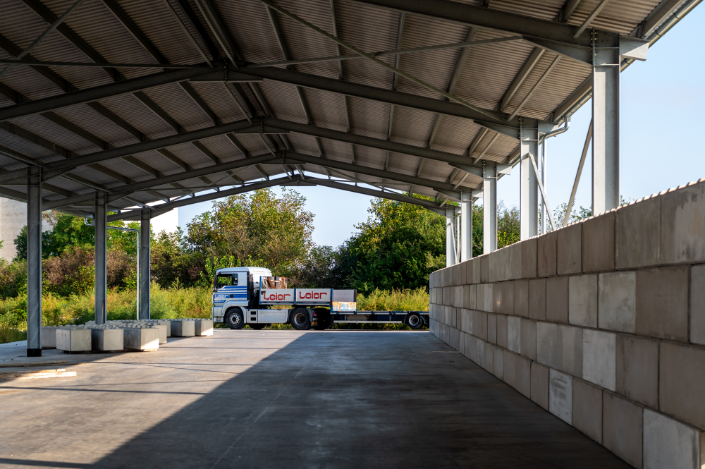 Újabb fejlesztés a hatékony építésért: piacon a Leier támfalblokk