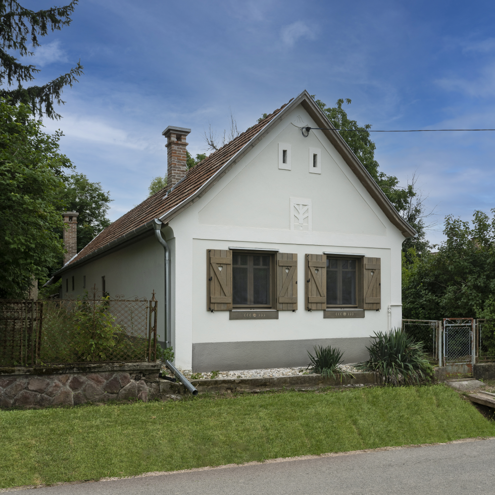 Vályogházak újravakolása – Mire figyeljünk felújításkor?