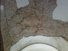 Pajtától palotáig, lépcsőtől templomig, háztól várig…