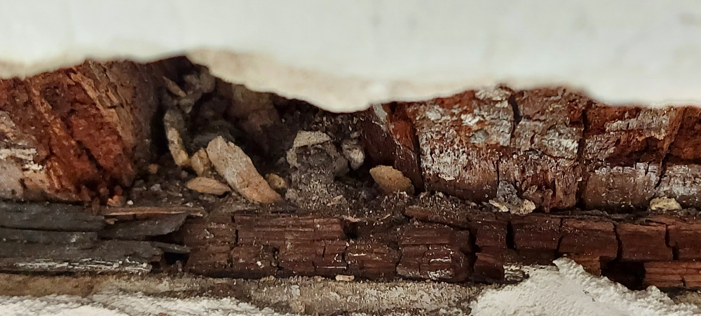 Fagerendás födém károsodása egy százhúsz éves társasházban Fagerendás födém károsodása egy százhúsz éves társasházban