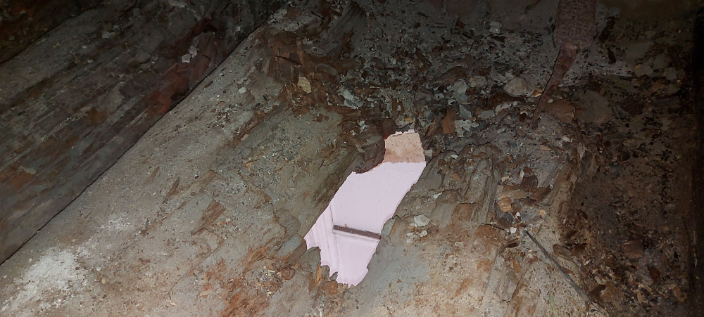 Fagerendás födém károsodása egy százhúsz éves társasházban Fagerendás födém károsodása egy százhúsz éves társasházban