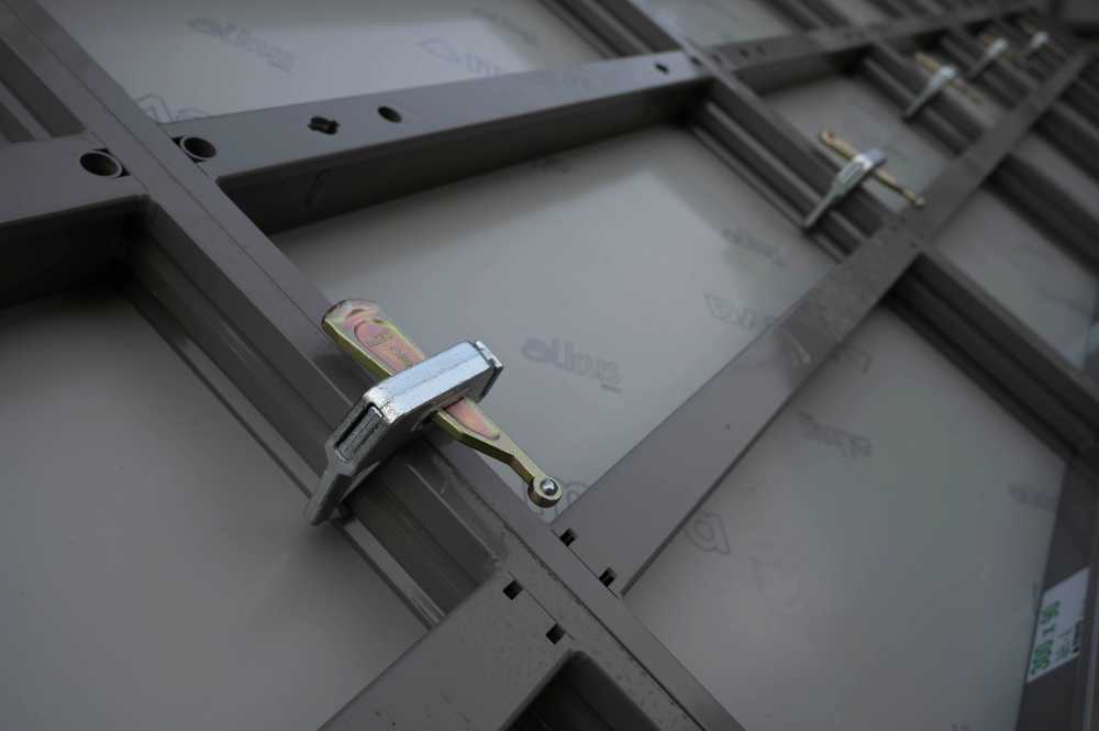 Meva Alufix: minden elemében újrahasznosítható, könnyű falzsaluzat Meva Alufix: minden elemében újrahasznosítható, könnyű falzsaluzat