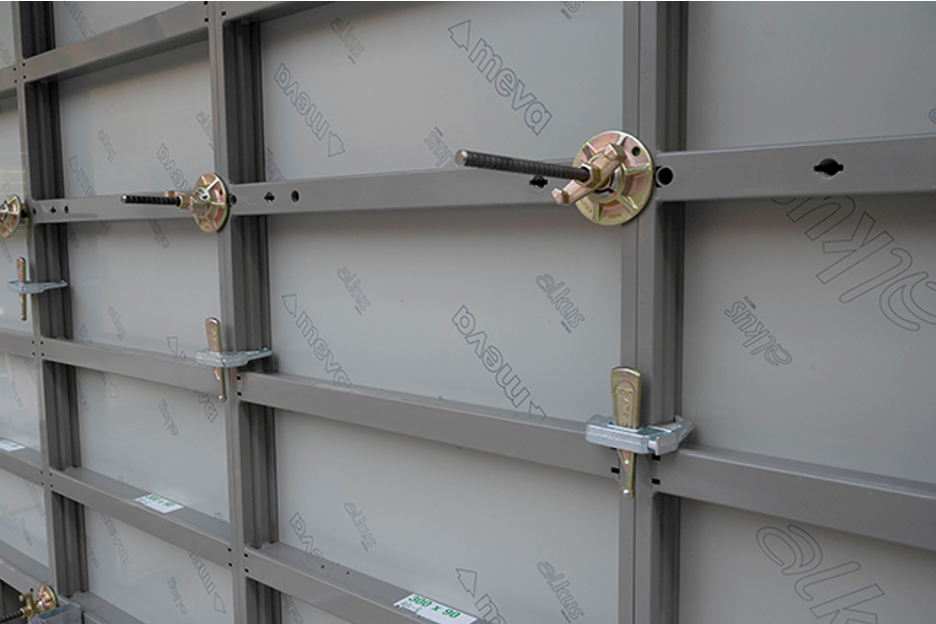 Meva Alufix: minden elemében újrahasznosítható, könnyű falzsaluzat Meva Alufix: minden elemében újrahasznosítható, könnyű falzsaluzat