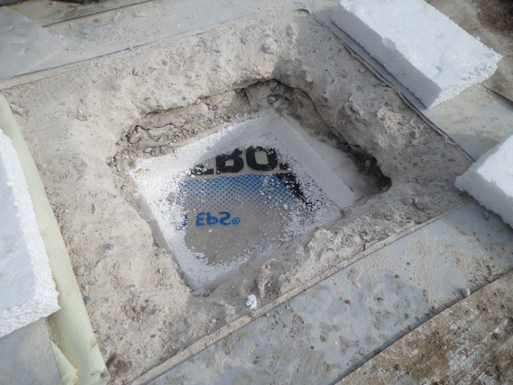 Lapostető-szigetelések jellemző hibái – Mire érdemes figyelni egyenes és fordított rétegrend esetében?