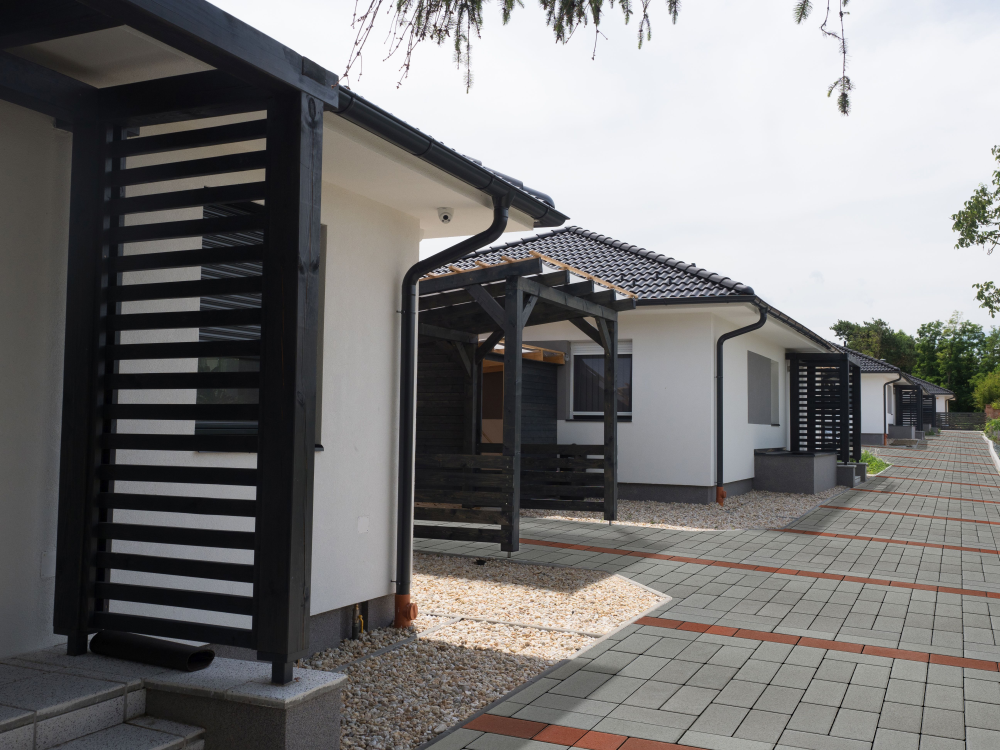 Legyen szó tetőről vagy térkőről: gondolkodjon rendszerben!