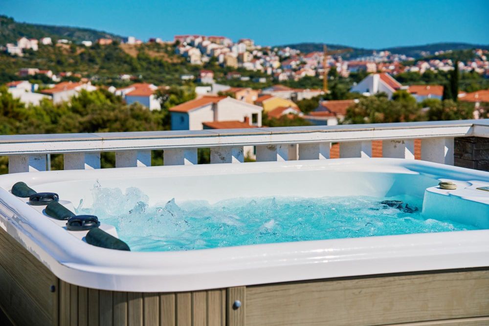 Jacuzzi a teraszra? Ezekre figyeljünk a telepítéskor!