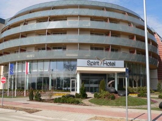 Homlokzatburkolás szálcement lapokkal