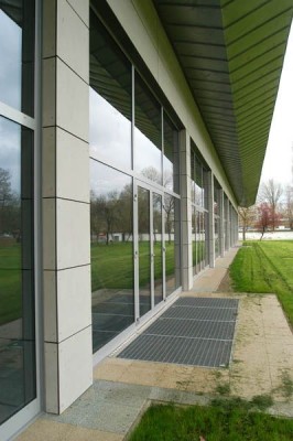 Homlokzatburkolás szálcement lapokkal