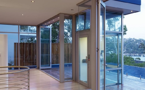 Utólag is beszerelhetők a gépházat nem igénylő liftek Utólag is beszerelhetők a gépházat nem igénylő liftek