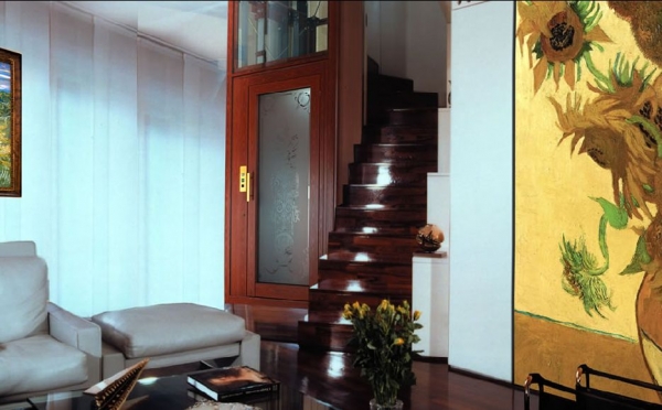 Utólag is beszerelhetők a gépházat nem igénylő liftek Utólag is beszerelhetők a gépházat nem igénylő liftek