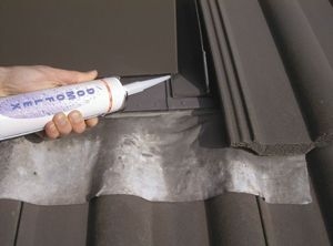 Vizes felületen is tömít