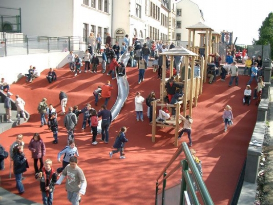 Sportburkolatok bármilyen igénybevételhez Sportburkolatok bármilyen igénybevételhez