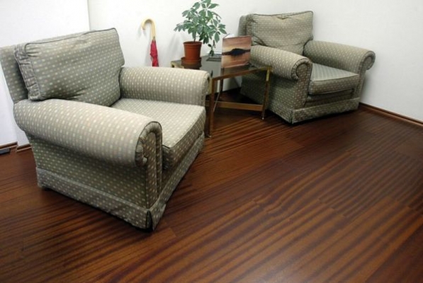 Hőszigetelő, nagy terhelhetőségű parafaburkolatok