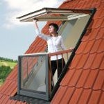 Erkéllyé nyitható tetőablak Erkéllyé nyitható tetőablak