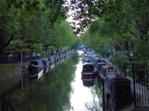 Hajóval Angliában – csatornákon, alagutakban, hidakon át Hajóval Angliában – csatornákon, alagutakban, hidakon át