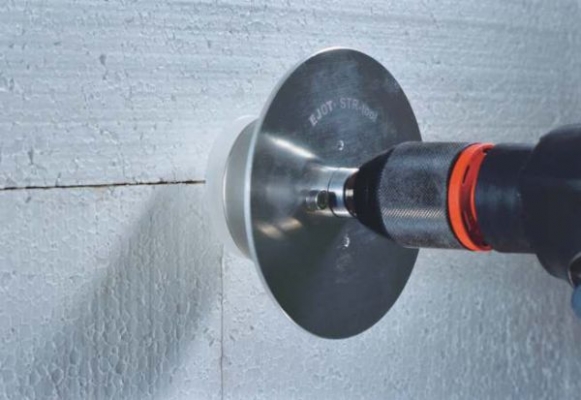 A dübel ellenőrzi önmaga rögzülését A dübel ellenőrzi önmaga rögzülését