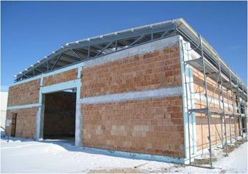 Nagy teherbírású, kis súlyú könnyűszerkezetes épületek Nagy teherbírású, kis súlyú könnyűszerkezetes épületek